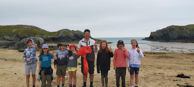School children taking part in the nurdle hunt