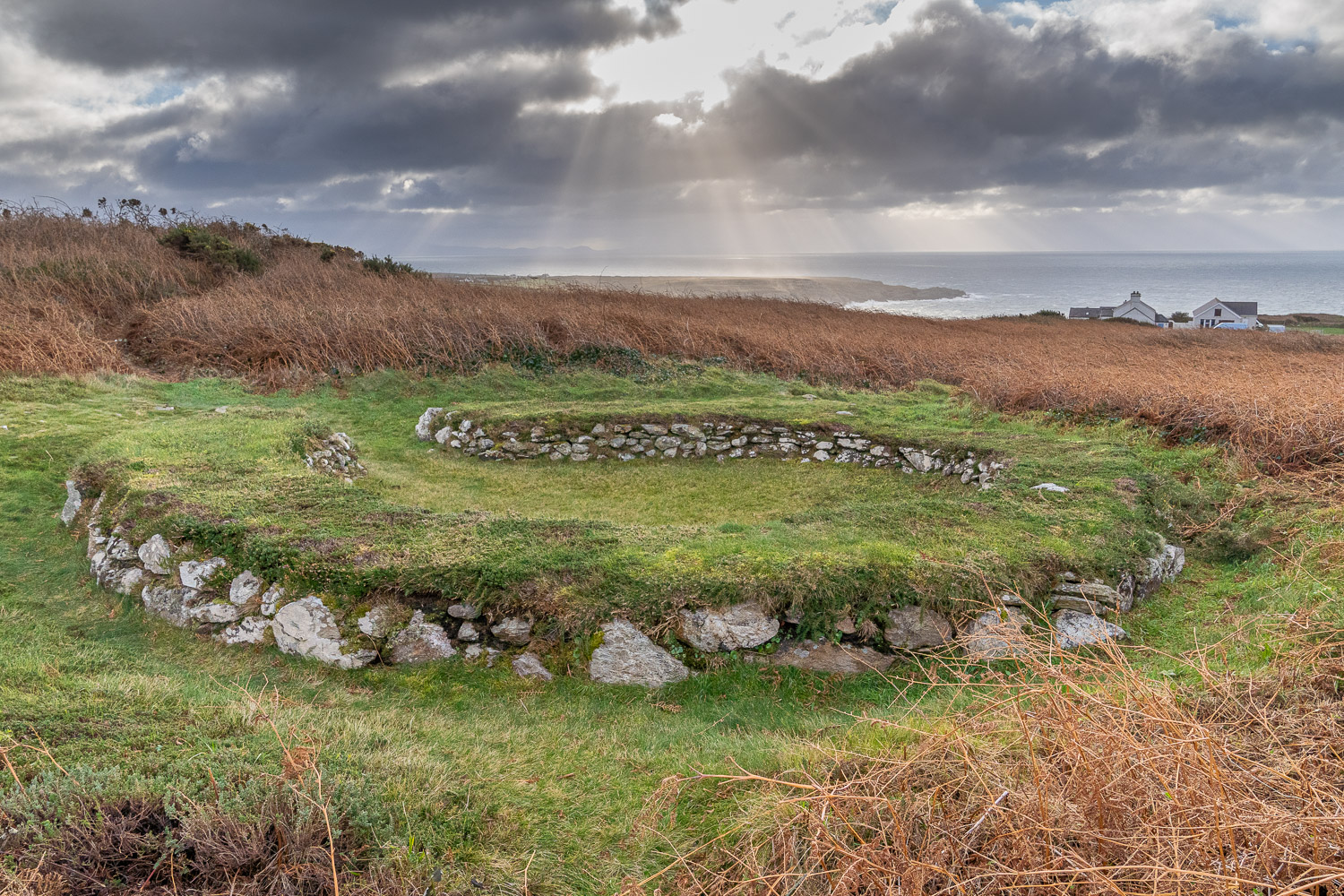 Hut Circle