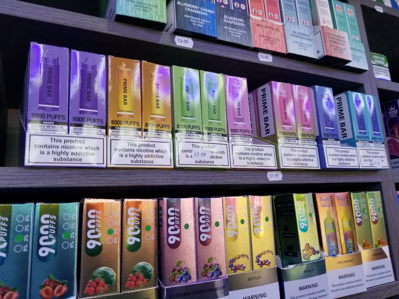 Selection of vapes.