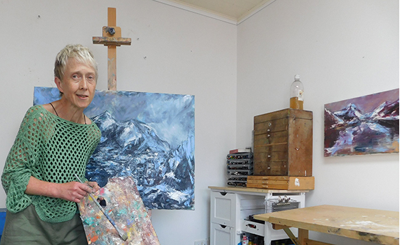 Image of Louise Morgan in studio