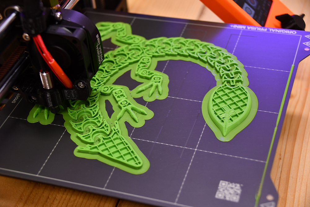 A 3D printer at the Ffiws Creation Café