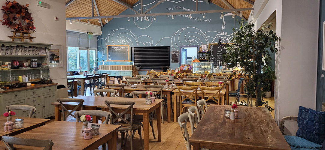 Caffi Bach y Bocs