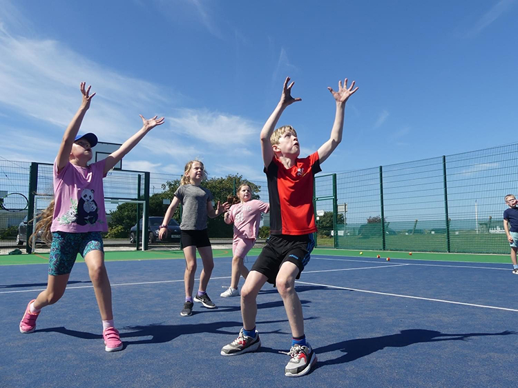 Children playing netball